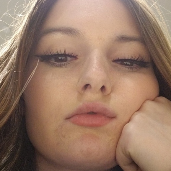 Meet your Posher, Jilliana - Picture 1 of 1